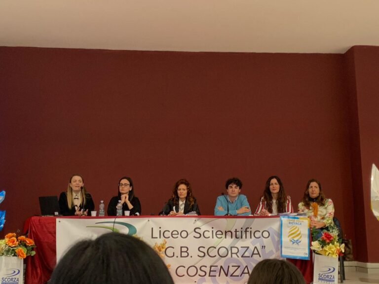 Il Liceo Scorza in prima fila per la ricerca oncologica!